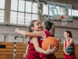 7 Manfaat Olahraga Tim untuk Mental dan Karakter Anak