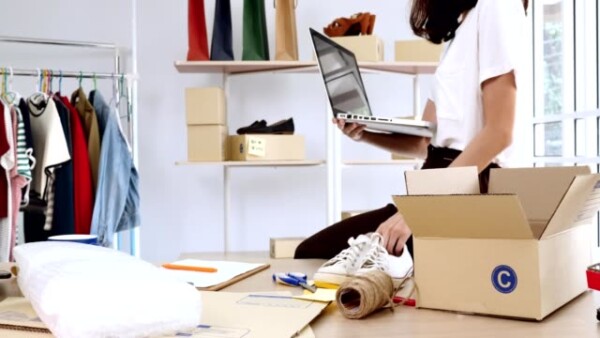 Membangun Bisnis E-commerce