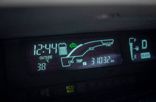 Kode Error pada Dashboard Mobil