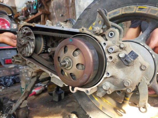Merawat Motor Matic