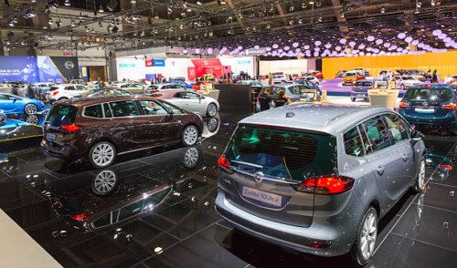 Mobil MPV Terbaru 2025