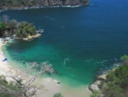 Pantai Teluk Hijau, Permata Tersembunyi di Banyuwangi
