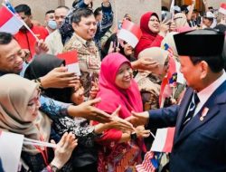 Antusiasme Warga dan Pelajar Sambut Presiden Prabowo di Malaysia