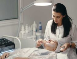 Dokter Spesialis di Klinik Kecantikan, Temukan Peran Pentingnya di Sini!