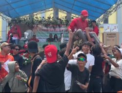 Juara Pawai Budaya, Tim Pocalapo Langsung Angkat Kepala Dusun Seperti Piala