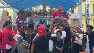 Juara Pawai Budaya, Tim Pocalapo Langsung Angkat Kepala Dusun Seperti Piala