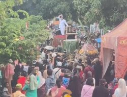 Kades Glugur Joget Bareng Team Pocalapo, Warga Sorak Meriah