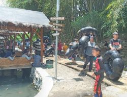 Tumpak Selo, Wisata Alam Lumajang dengan Sensasi Mini Tubing dan Edukasi Green House