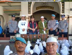 Di Balik Riuh Perpisahan, Santri Putri Kembali ke Sukorejo dalam Pengawalan Ketat